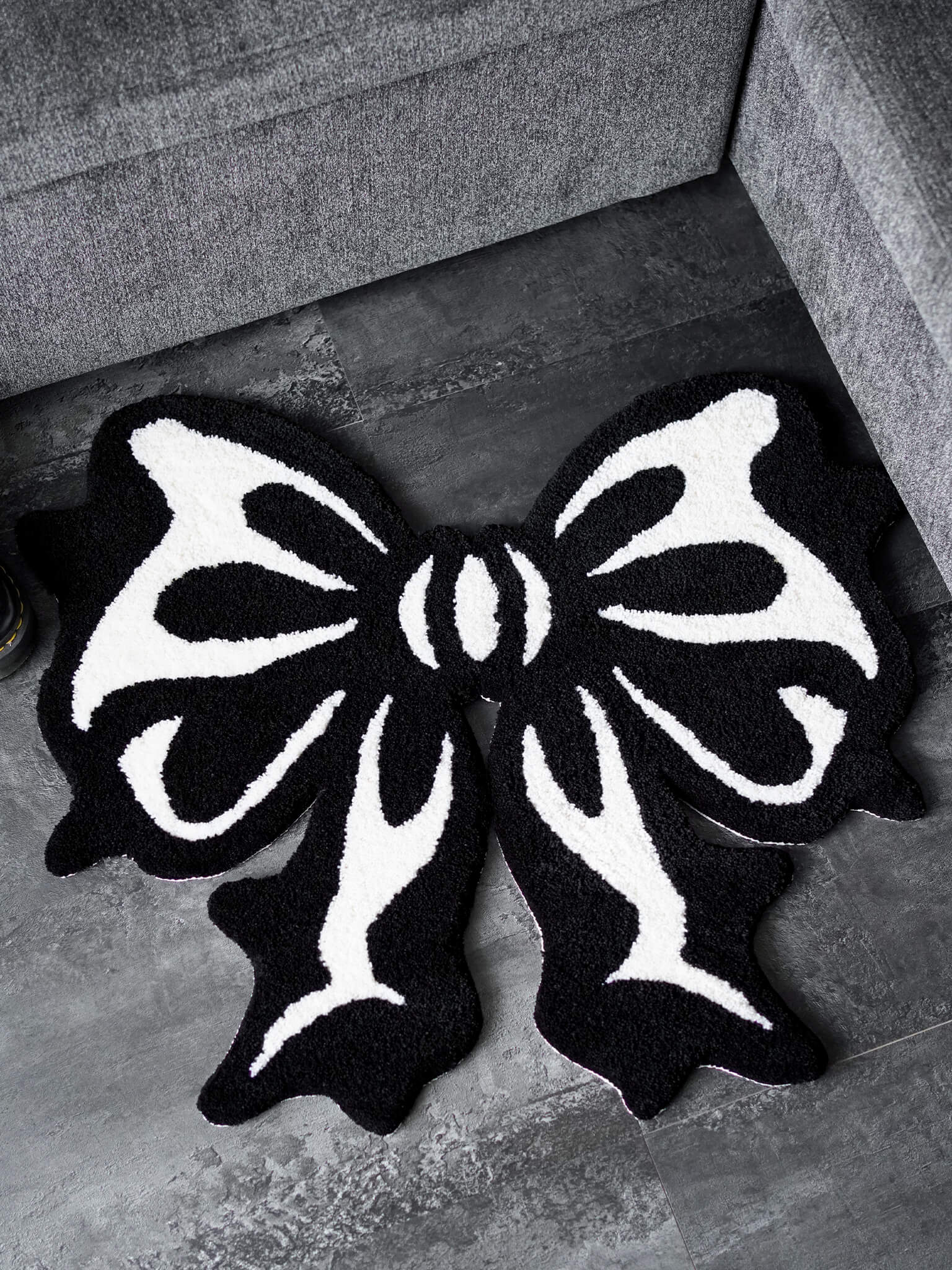 Bow Rug